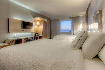 Courtyard By Marriott St. Petersburg Clearwater/madeira Hotel Madeira Beach