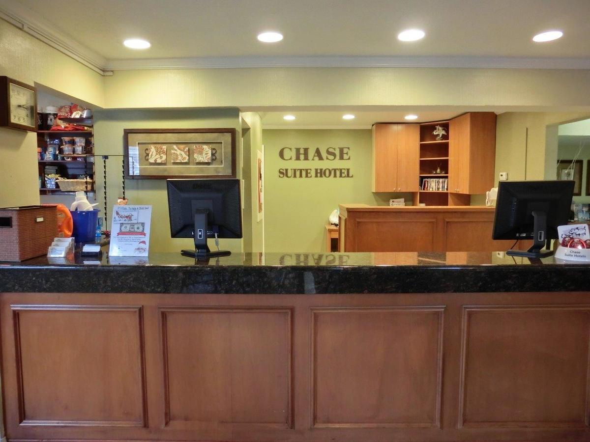 Chase Rocky Point Hotel 3*