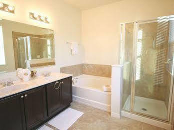 Crystal Cove By Cozykey Vacation 4* Celebration