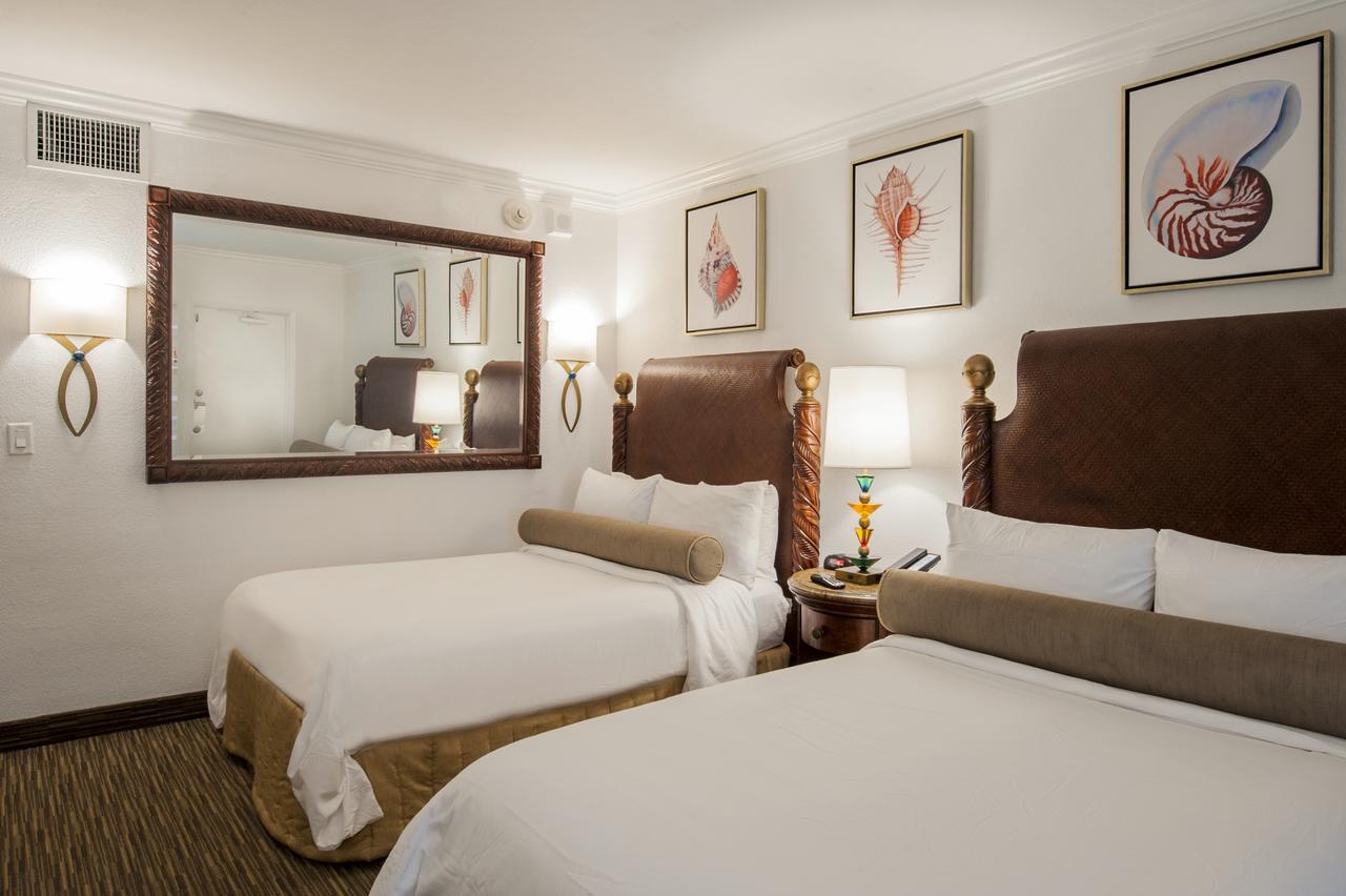 Beachcomber & Club Resort