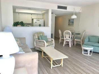 Hotel Coconuts 3*