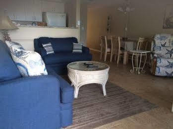 Coconuts Hotel 3*