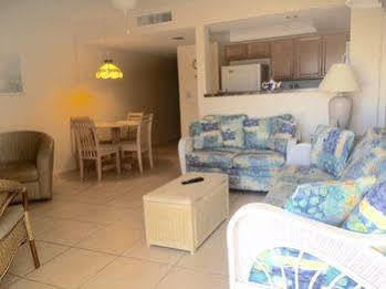 Hotel Coconuts 3*