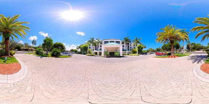 Courtyard By Marriott - Naples