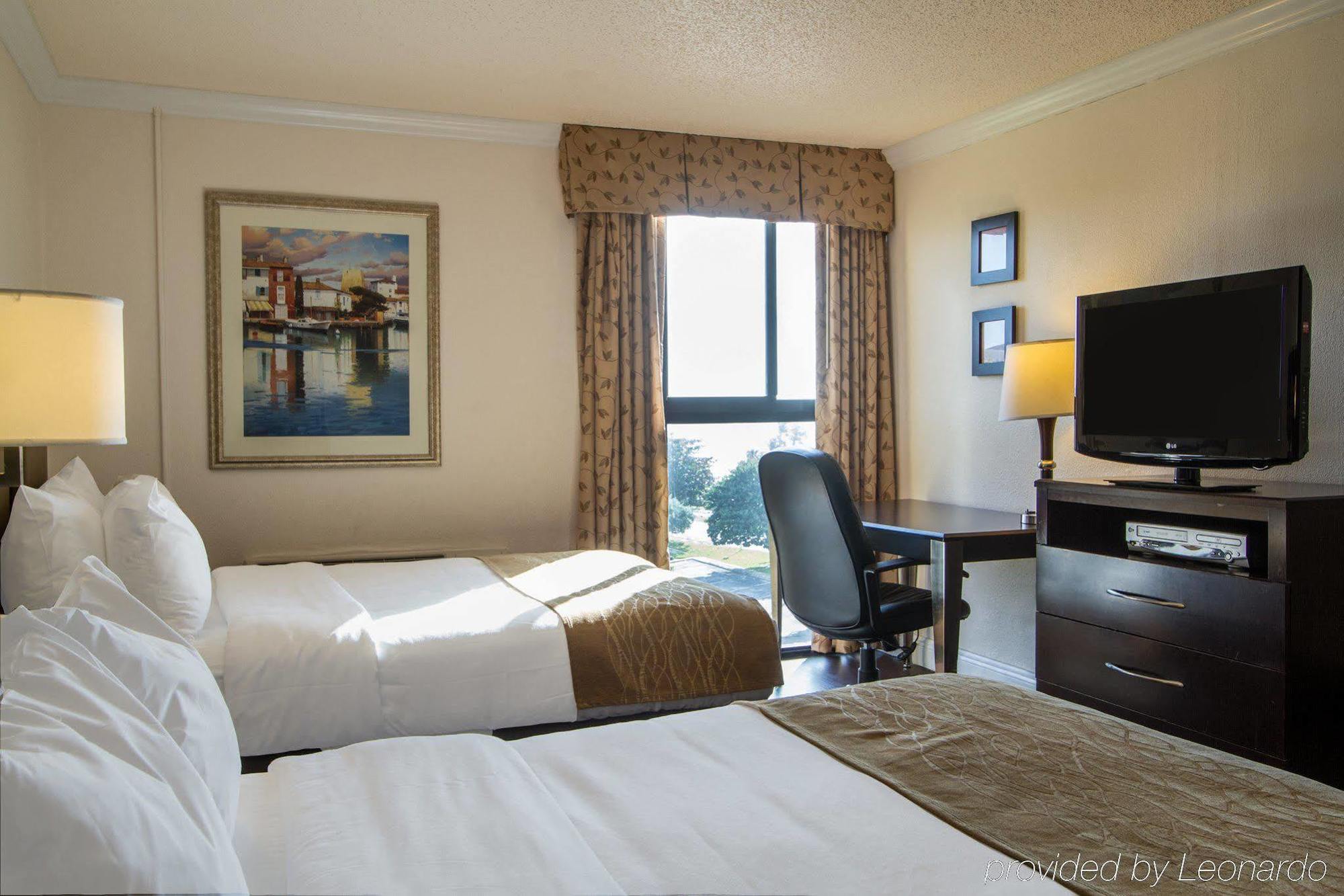 Comfort Oceanside Deerfield Inn