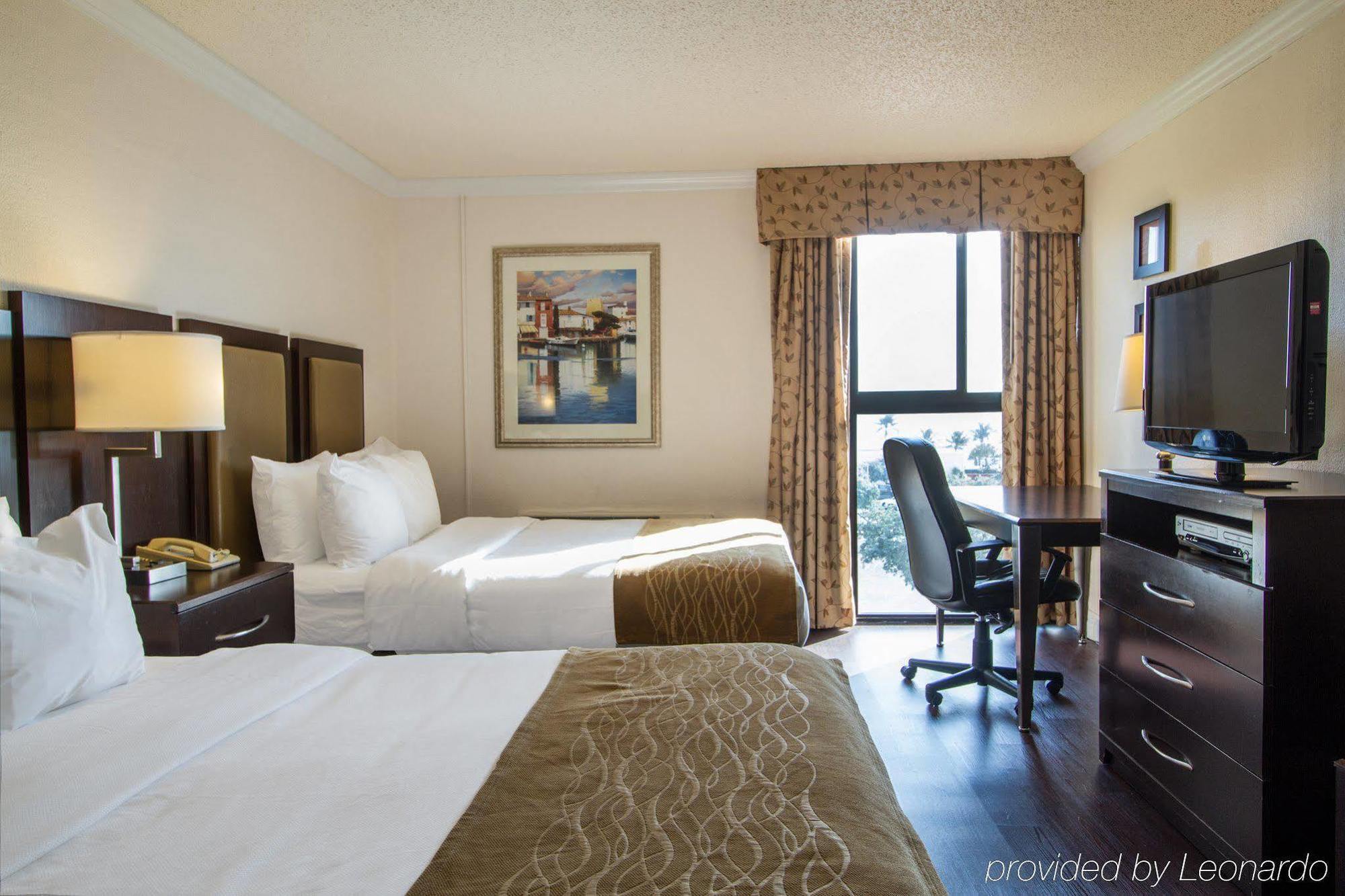 Comfort Oceanside Deerfield Inn