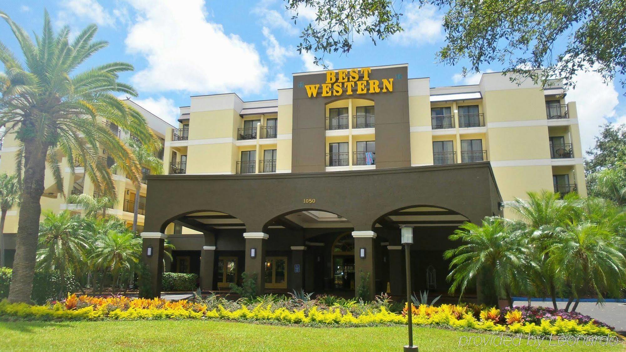Western Deerfield & Hotel