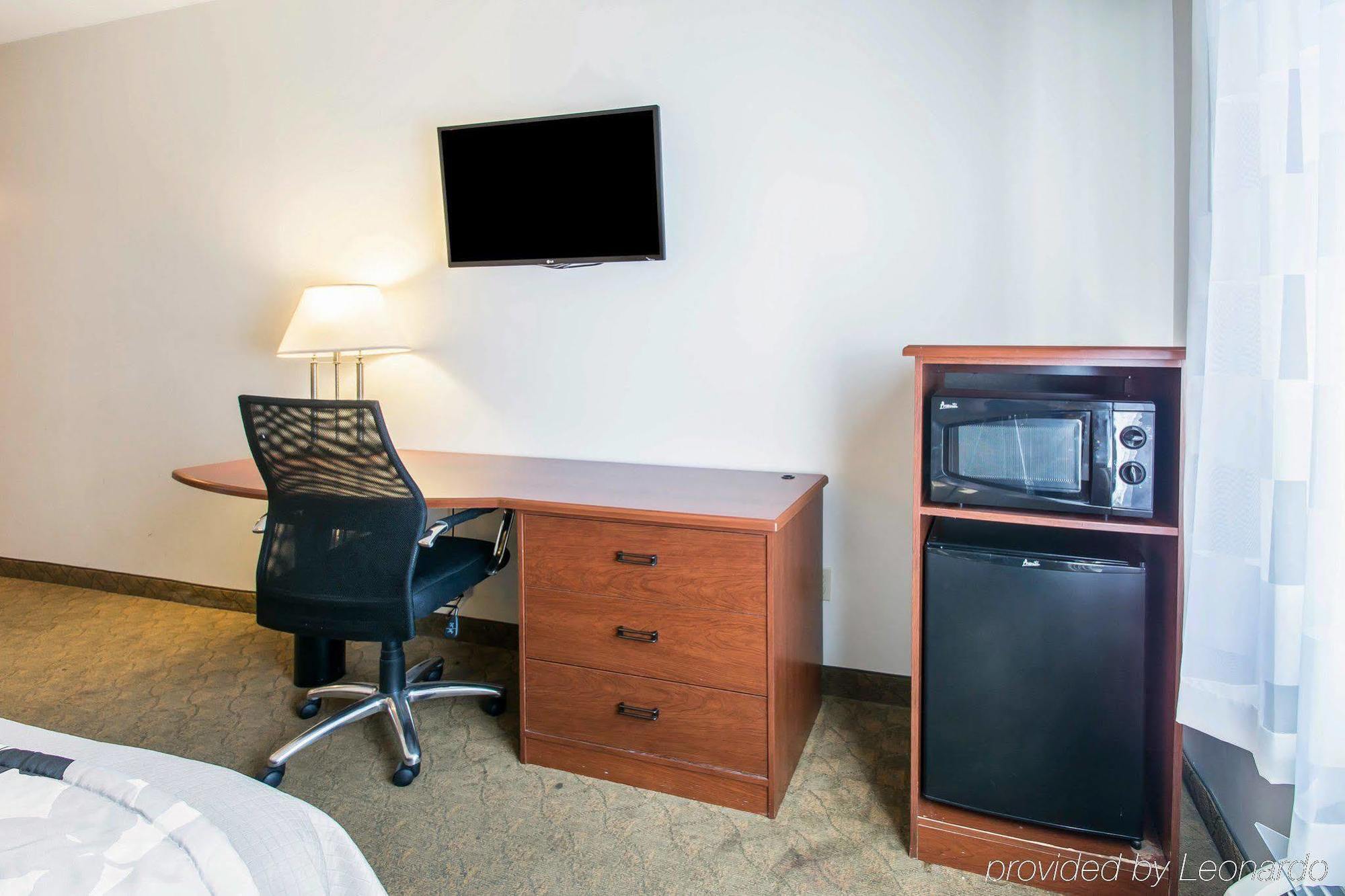 Garner Panama Northeast By Ihg Hotel