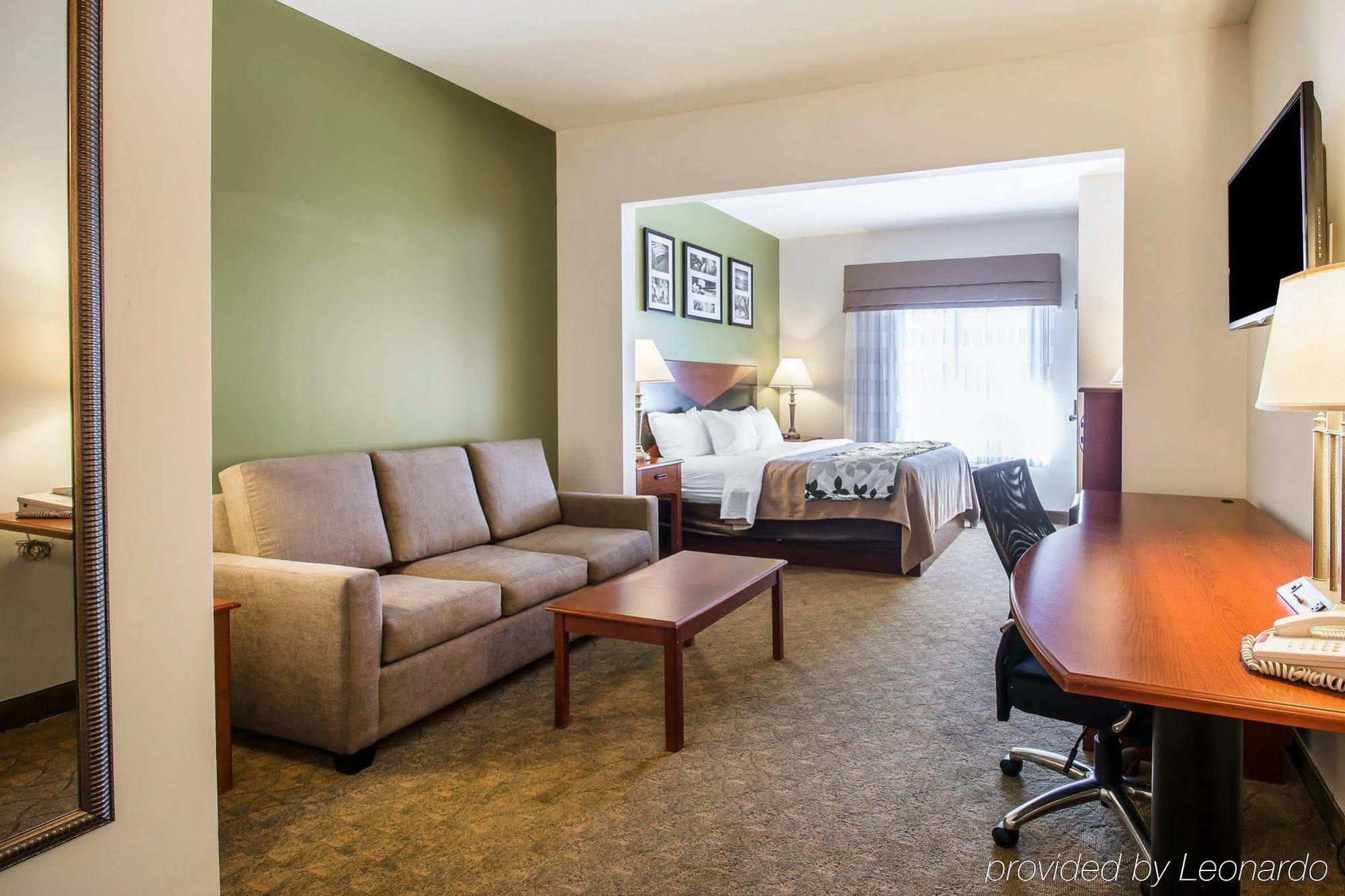 Garner Panama Northeast By Ihg Hotel 3*