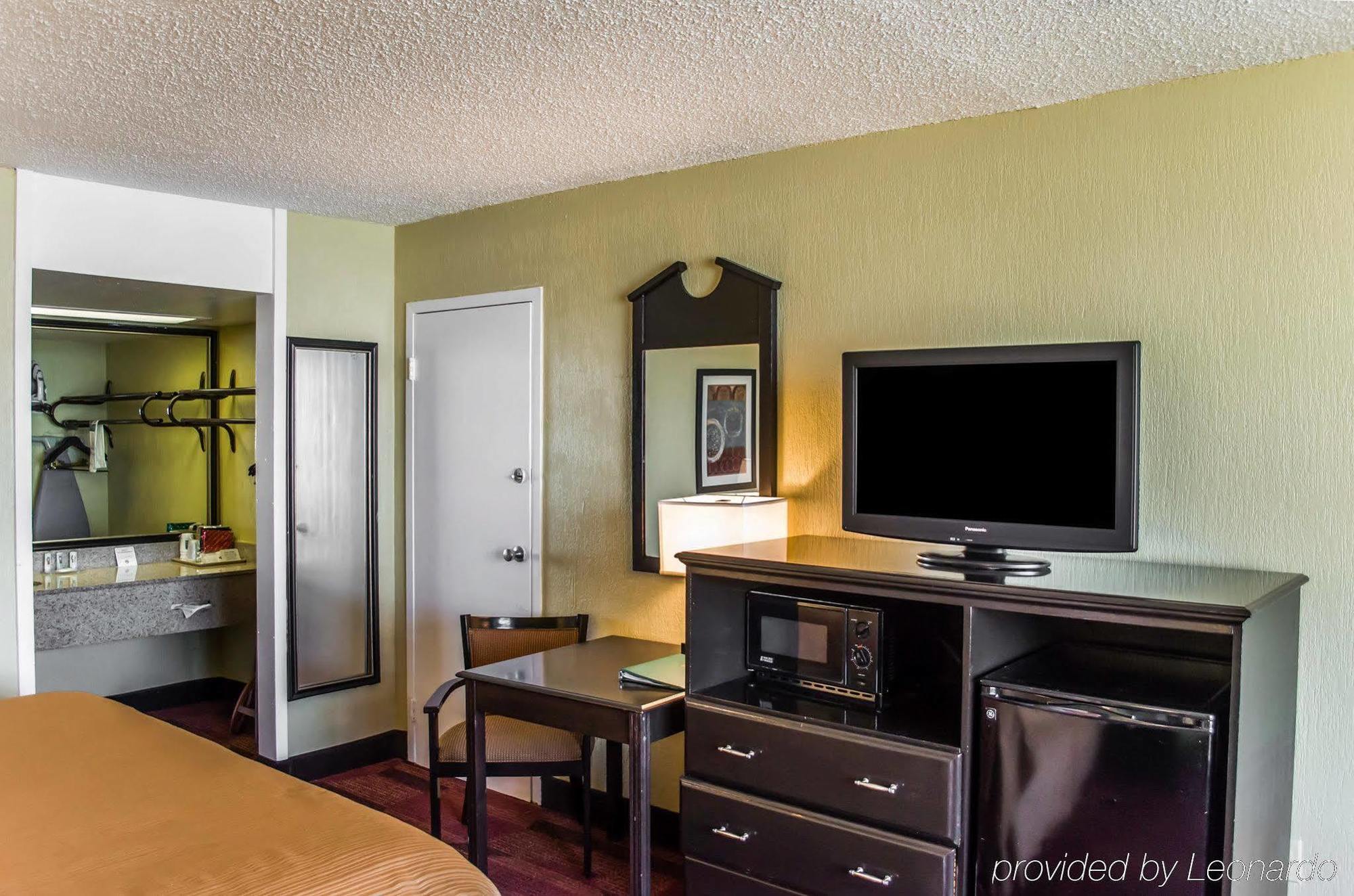 Quality & Bayside Near Pensacola Hotel Gulf Breeze