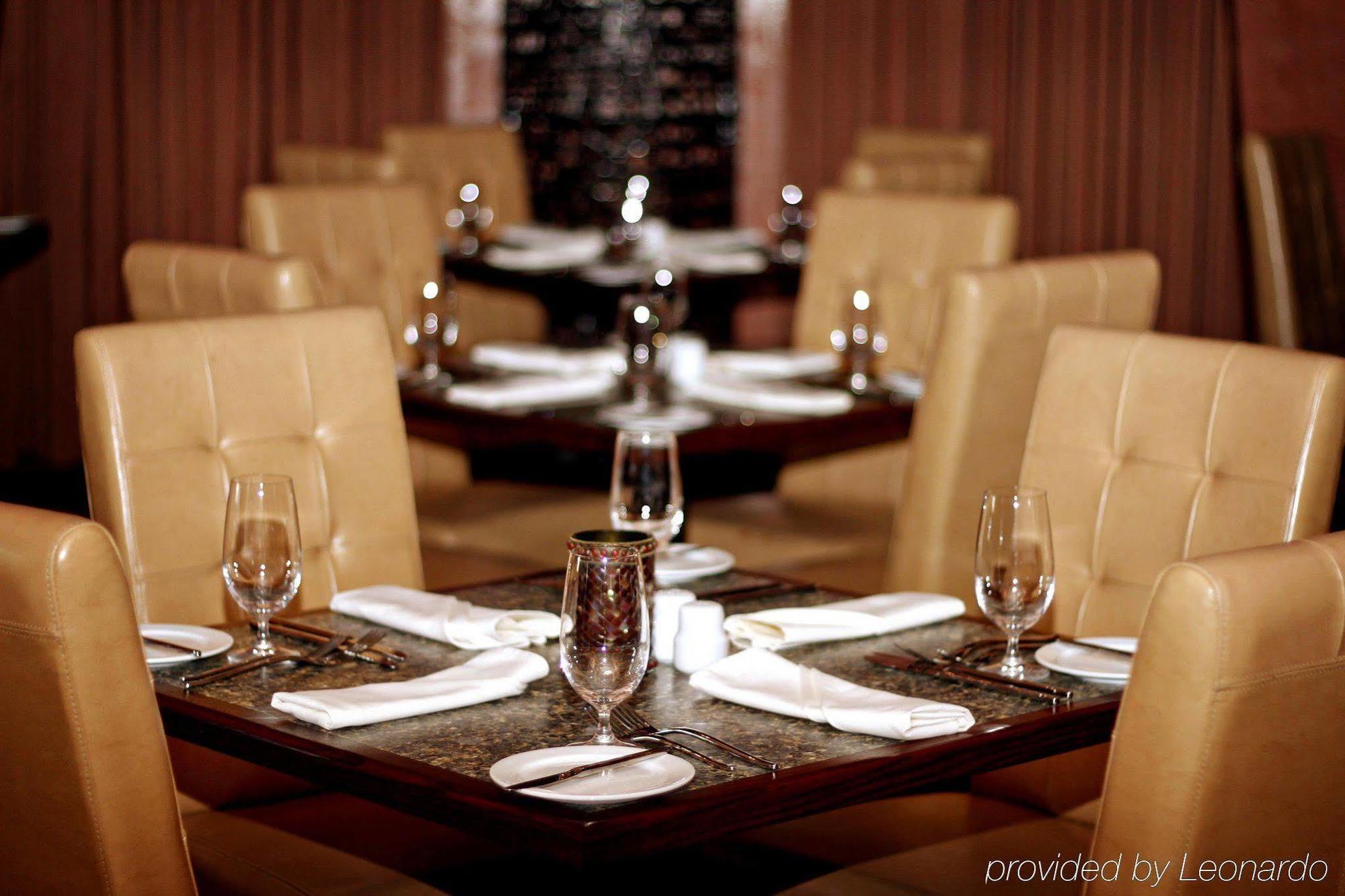 Hotel Embassy By Hilton Palm Gardens Pga Boulevard