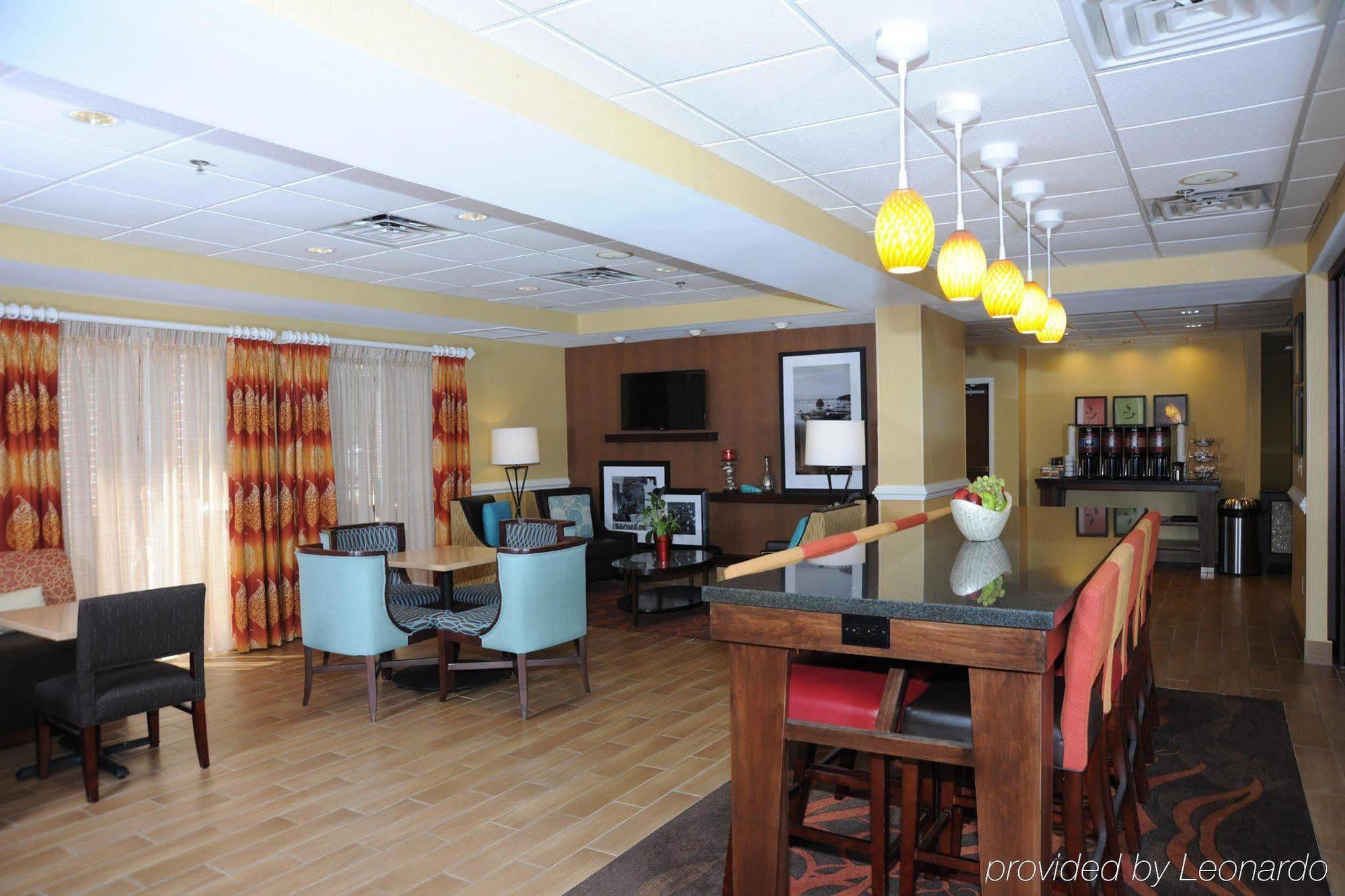 Hotel Hampton By Hilton Panama 3*