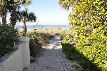 Motel A Place To Be Beach