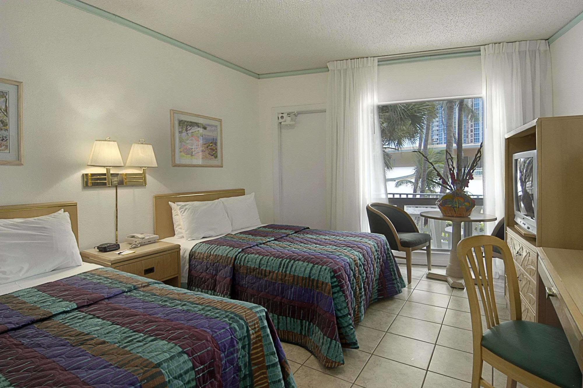 Thunderbird 2* Sunny Isles Beach