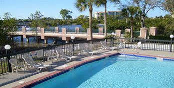 Western Intracoastal Hotel 3*