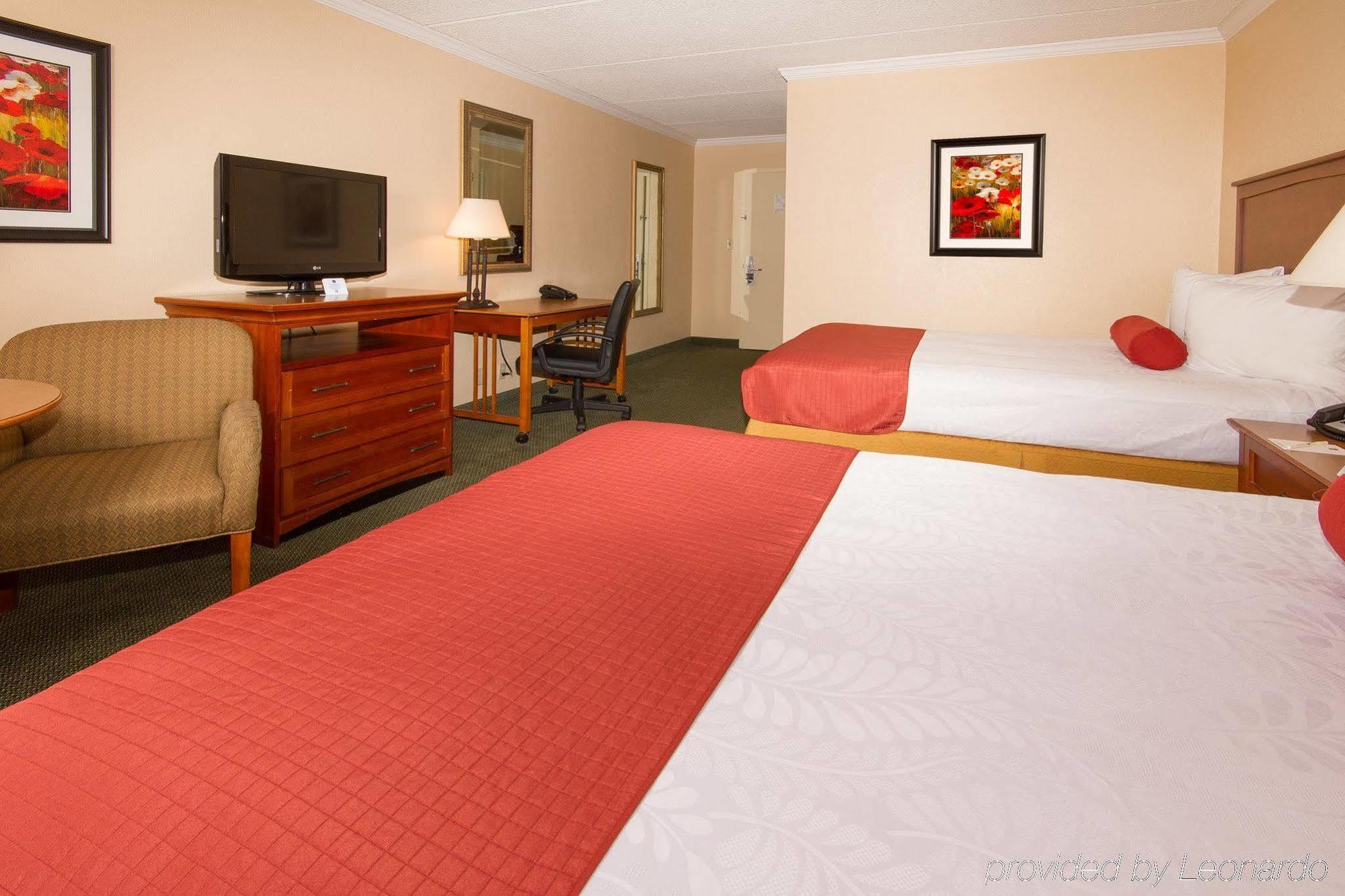 Hotel Baymont By Wyndham Daytona - Intl Speedway