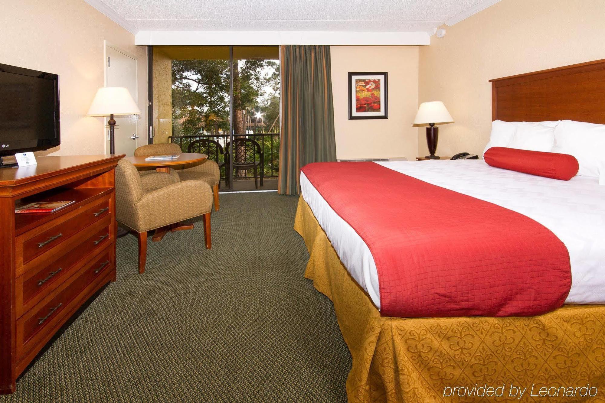 Hotel Baymont By Wyndham Daytona - Intl Speedway 3*