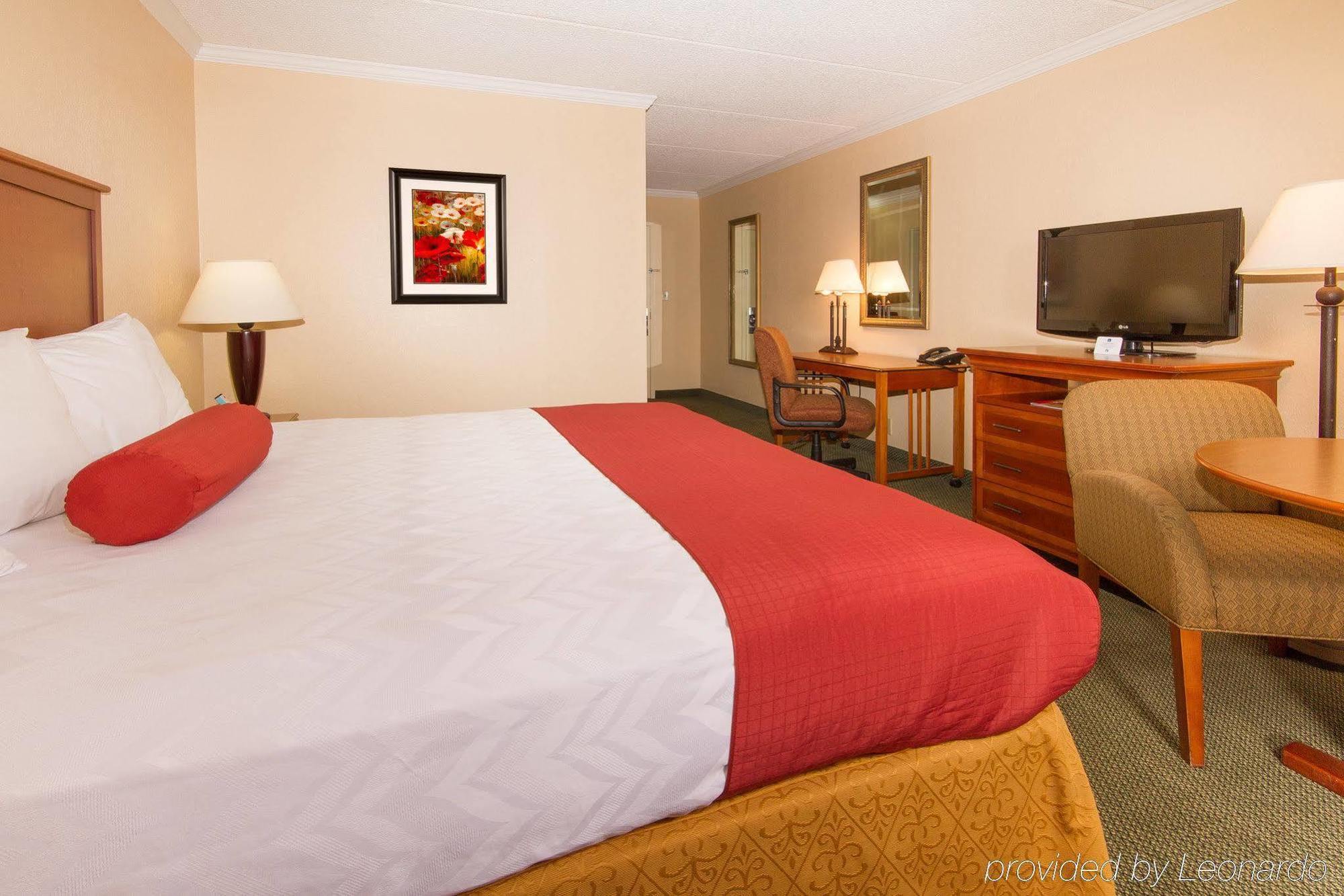Hotel Baymont By Wyndham Daytona - Intl Speedway