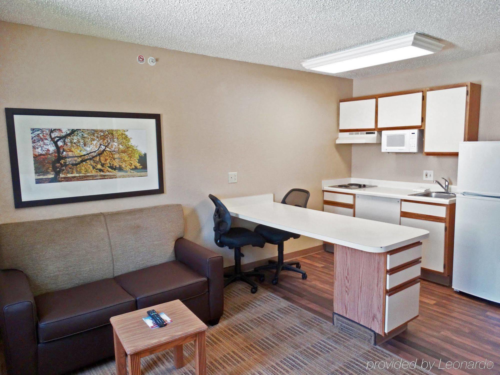 Extended America Select - Salisbury Rd Southpoint Hotel 2*