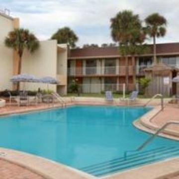 Days & By Wyndham Hotel 2*