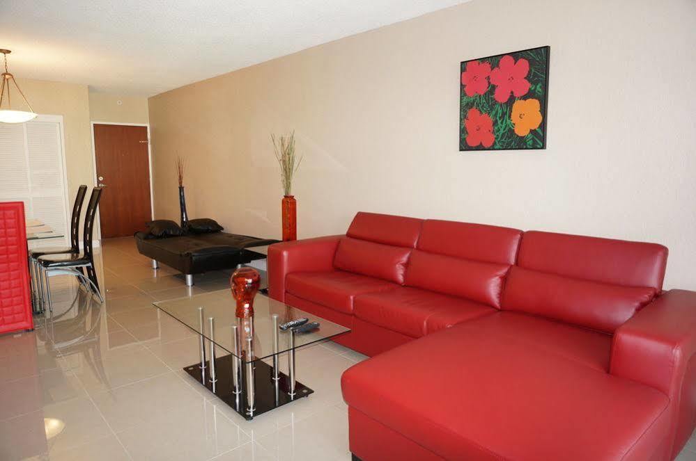 Sian Hollywood Apartment