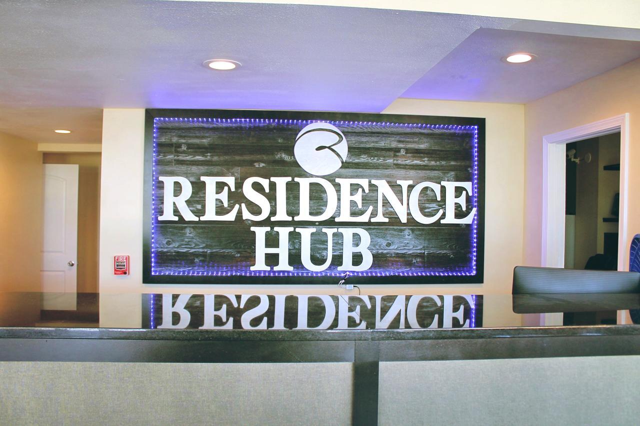 Hub And Motel