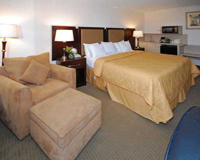 Comfort Oceanside Deerfield 3*