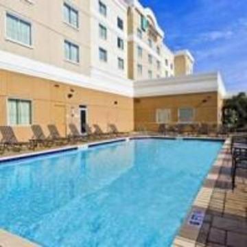 Hotel Embassy By Hilton Brandon