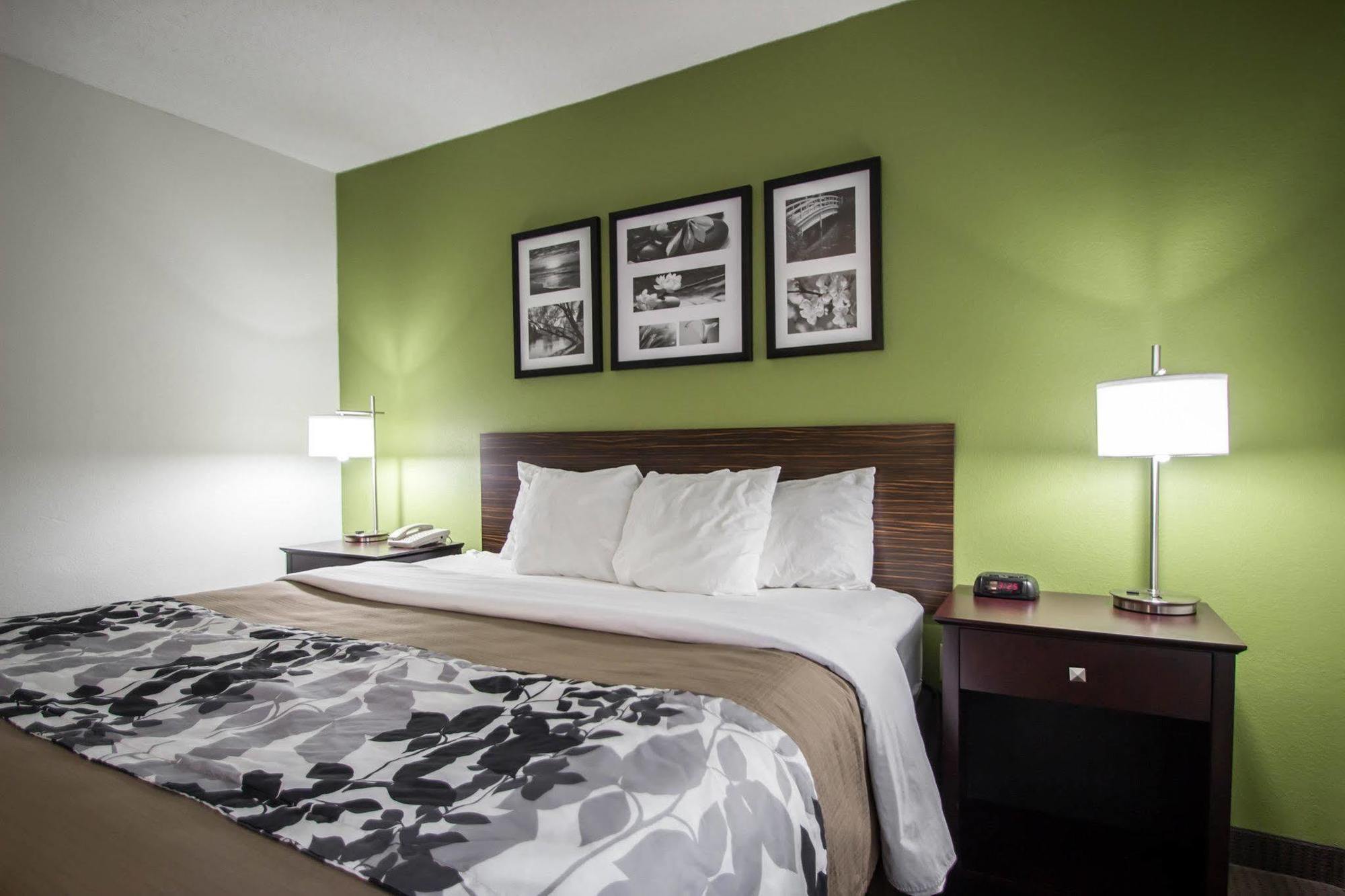 Sleep & Ft Lauderdale International Airport Hotel