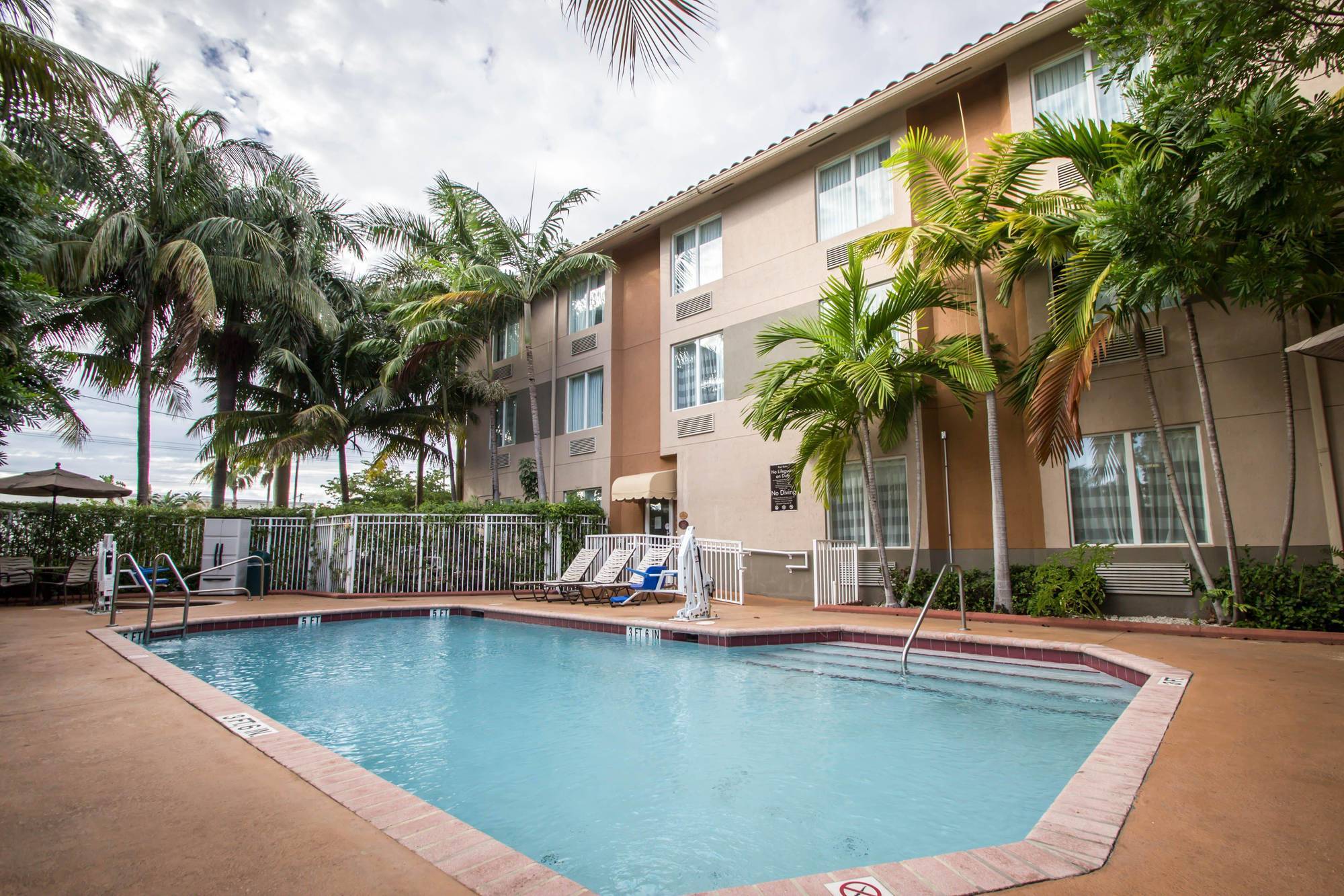 Sleep & Ft Lauderdale International Airport 2* Dania Beach