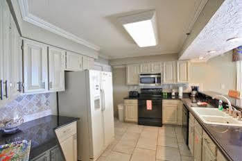 Apartment Emerald Towers By Panhandle Getaways