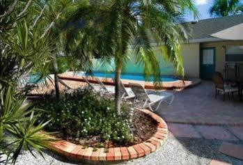 Seabreeze At Anna Maria Island 2*