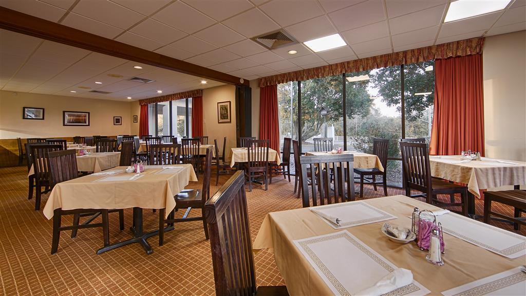 Western Crossroads Hotel 3*