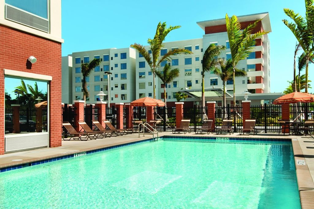 Hyatt Place Lauderdale Airport/cruise Port Hotel 3*