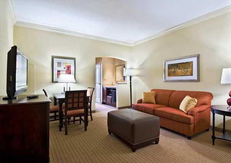 Embassy By Hilton Tampa Brandon Hotel