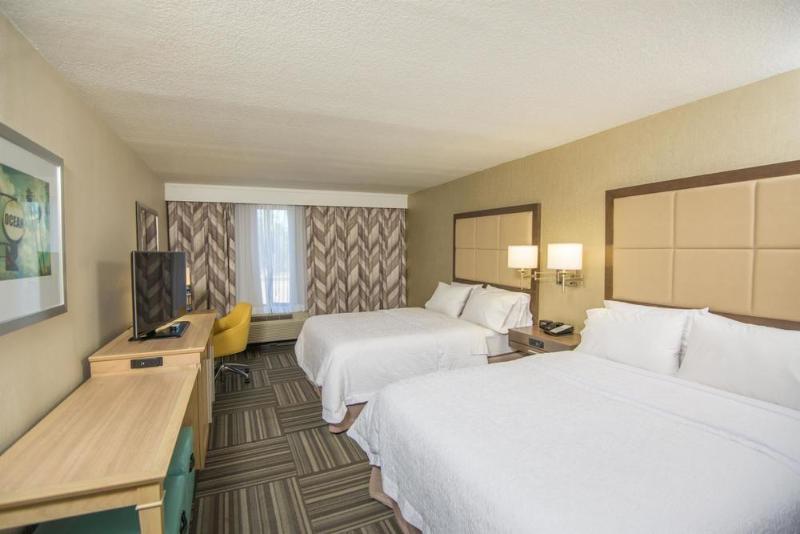 Country & By Radisson, I-95 South, Fl 3* Jacksonville