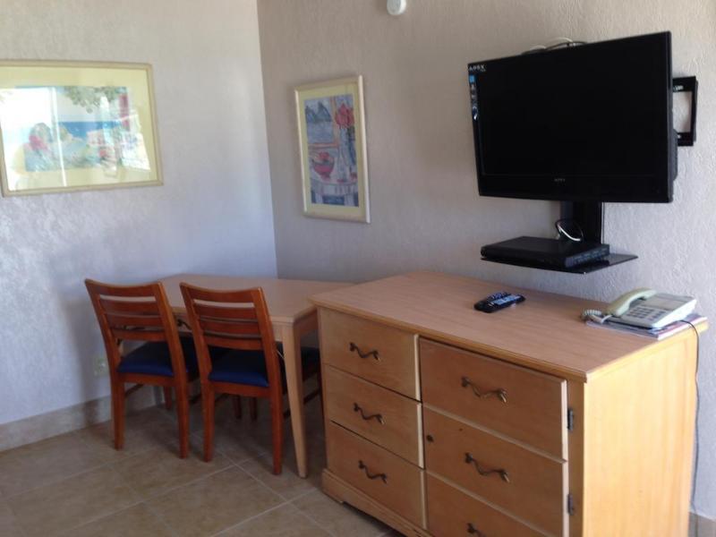 Hotel La Terrace Oceanfront 3*