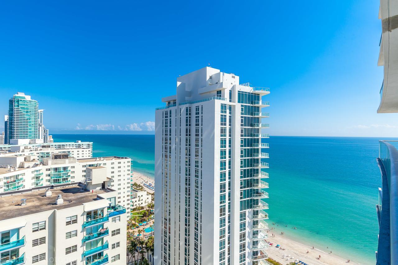 2 Bedroom On 17th Floor On The * Hallandale Beach