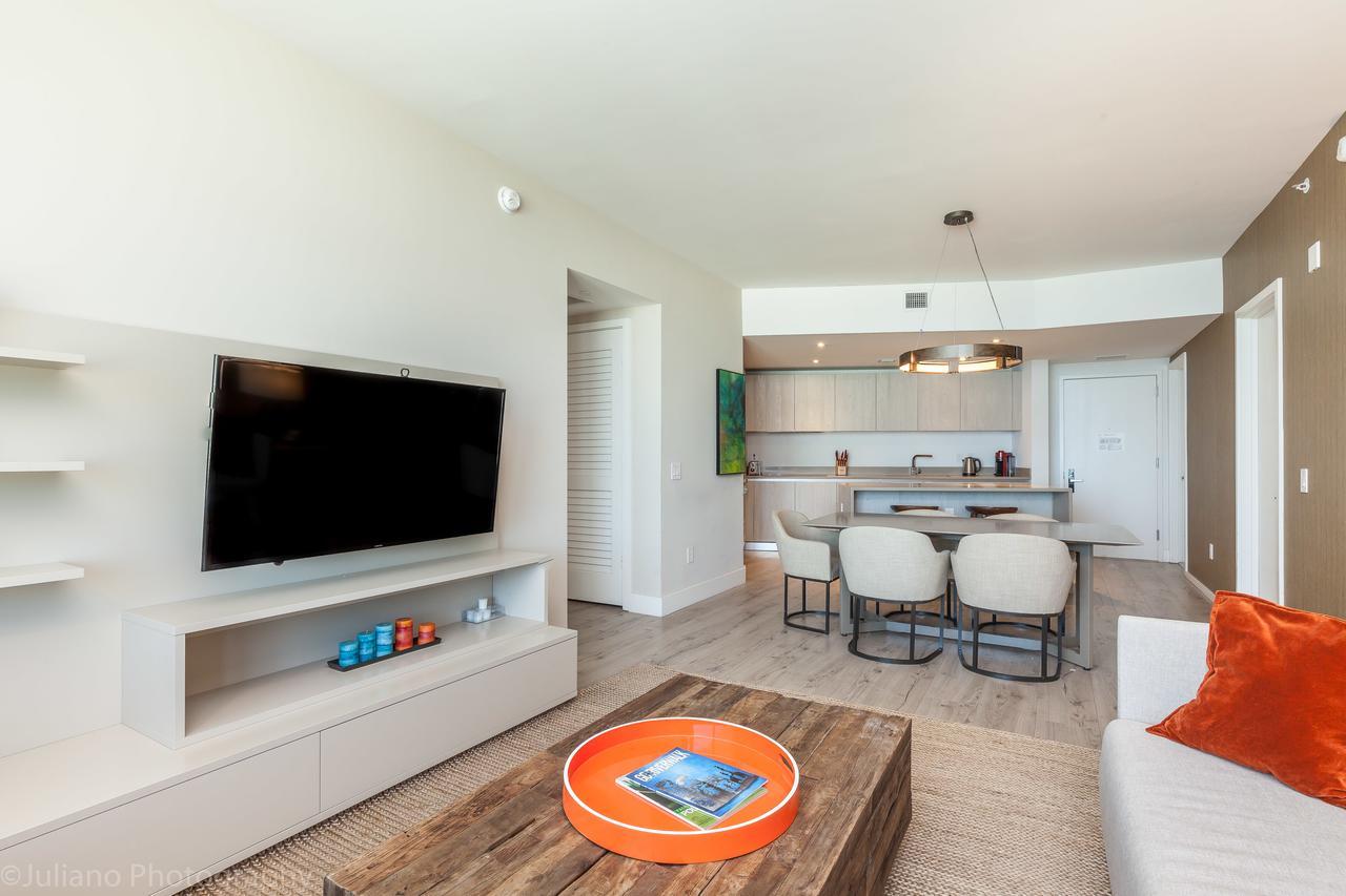 Apartment 2 Bedroom On 17th Floor On The *
