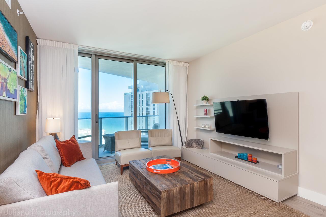 Apartment 2 Bedroom On 17th Floor On The *