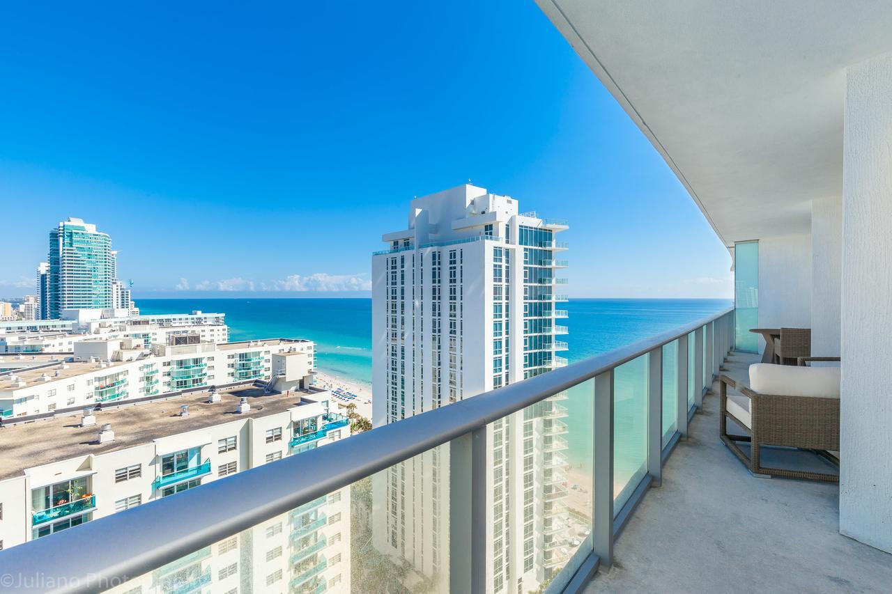2 Bedroom On 17th Floor On The * Hallandale Beach