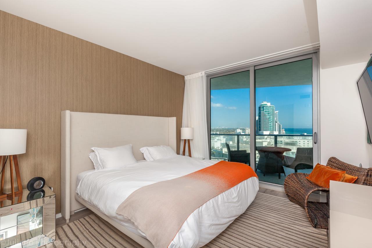 Apartment 2 Bedroom On 17th Floor On The *