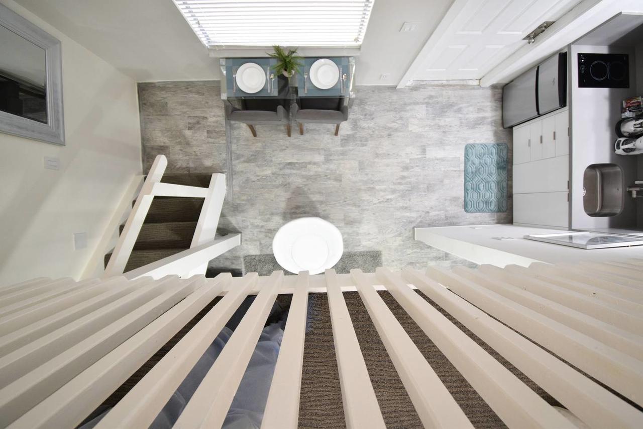 Steps From The Ocean Trendy Loft Unit # 6 Apartment