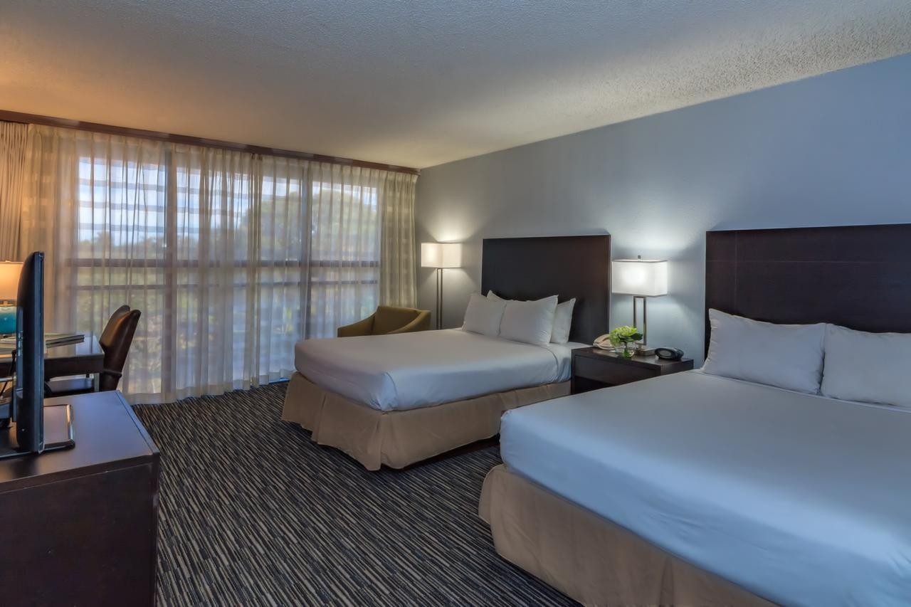 Hotel Sawgrass Grand And Sports Complex 3*