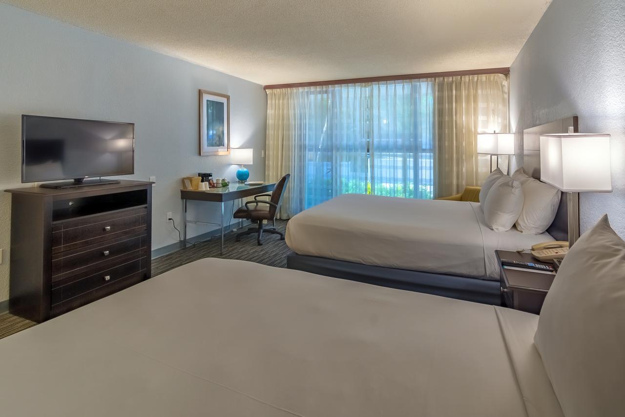 Sawgrass Grand And Sports Complex Hotel 3*