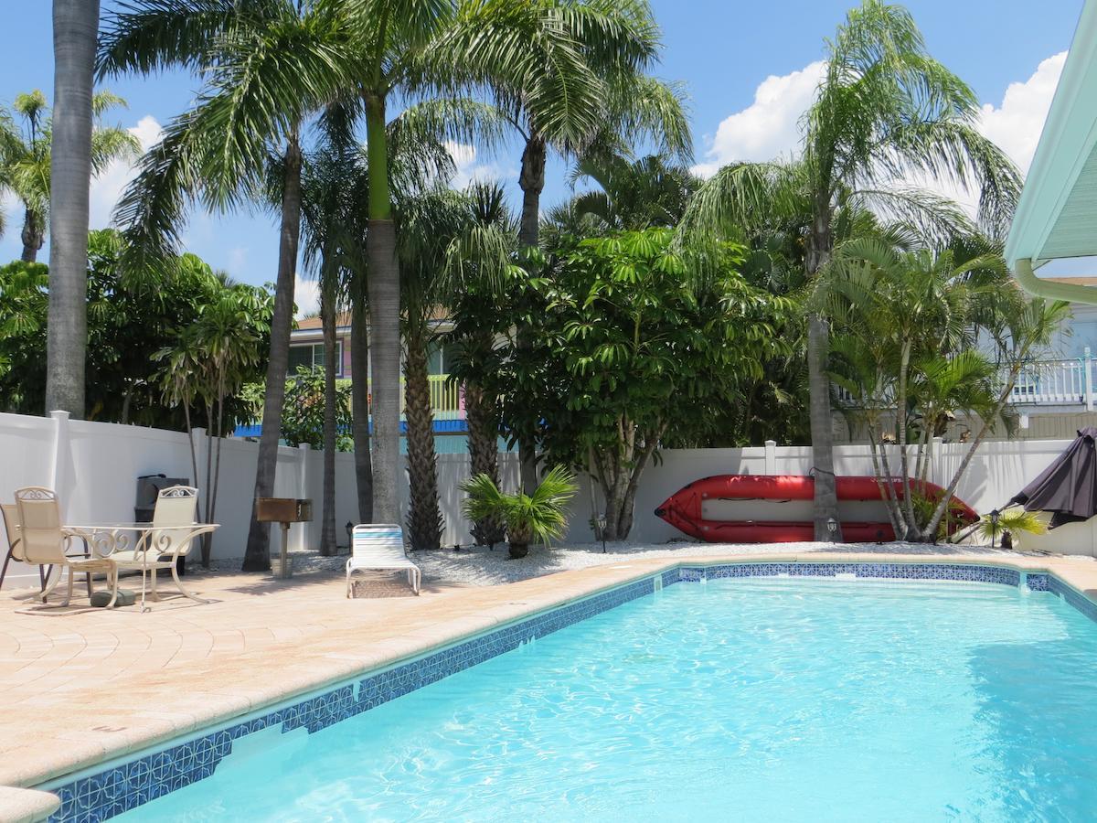 Seabreeze At Anna Maria Island Aparthotel