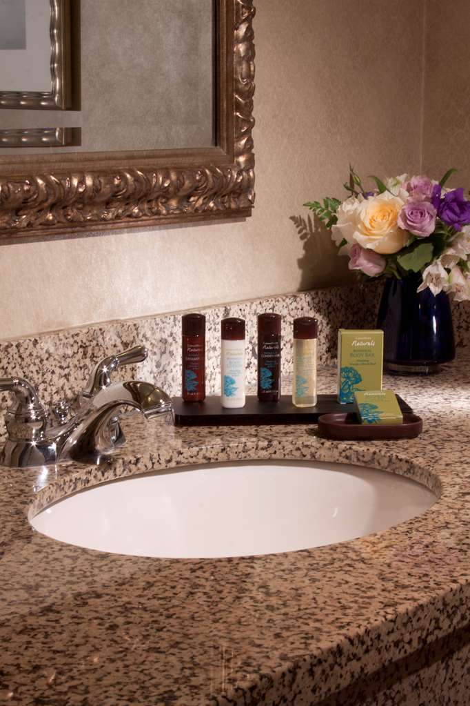 Hotel Embassy By Hilton Palm Gardens Pga Boulevard