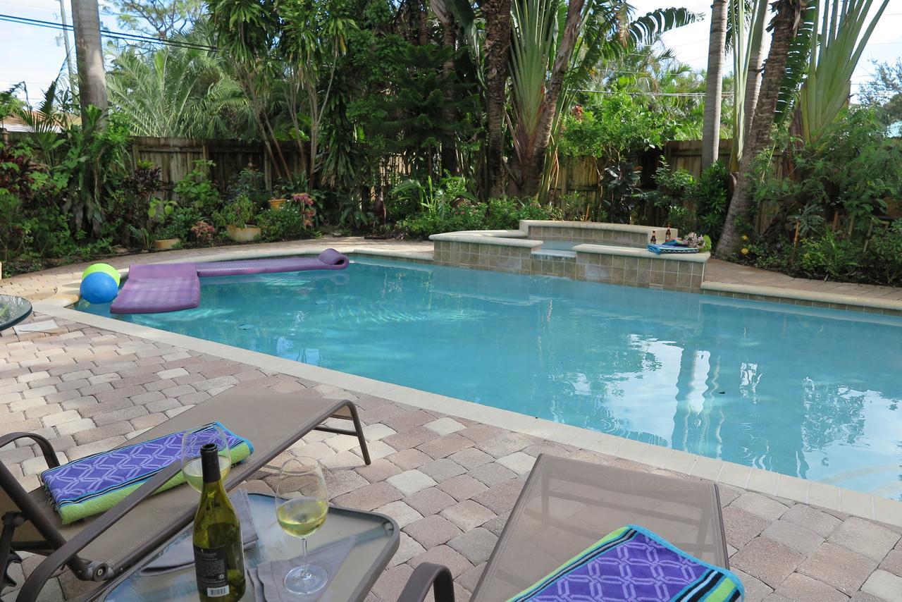 Graf Hill House Pool Holiday home *