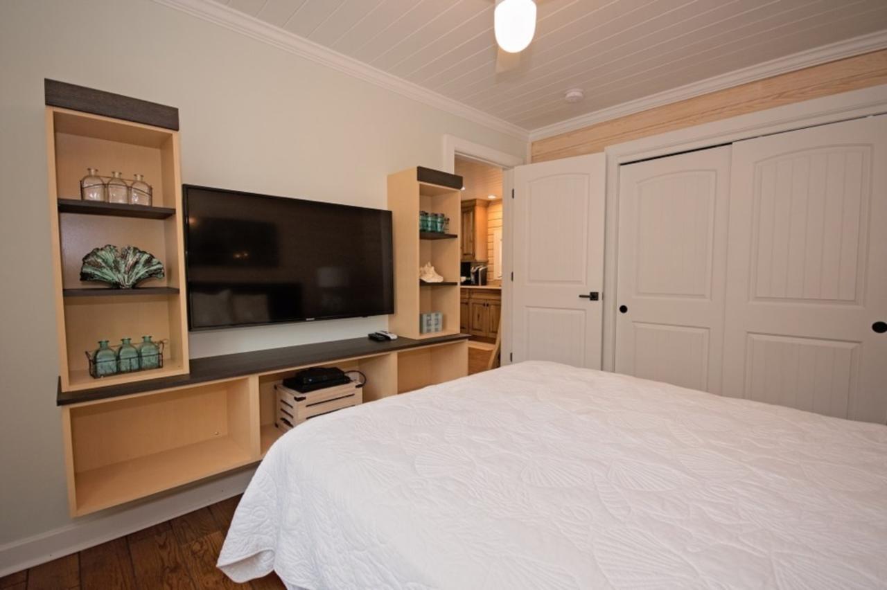 Hotel 6west Madeira Beach