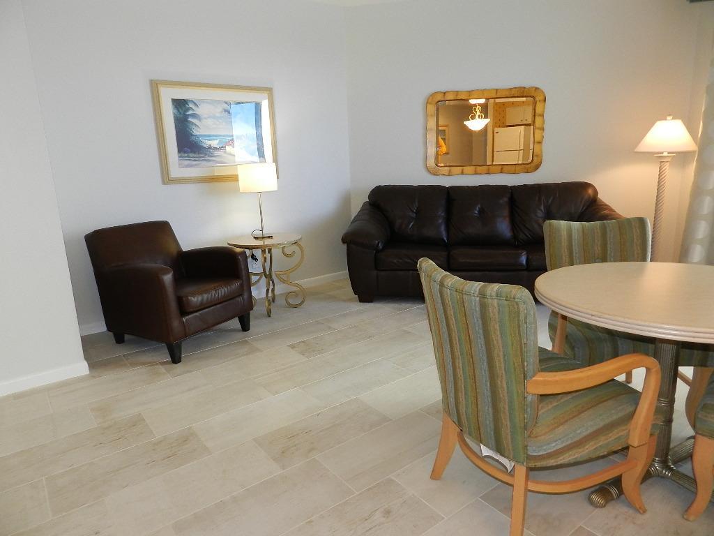 Apartment 2 Bedroom Direct Oceanfront Wyndham Ocean Walk - Daytona Funland 1601 *